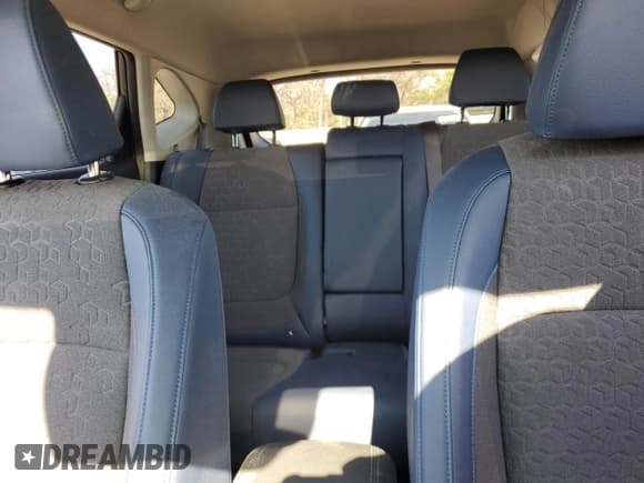 ✅ 2025 Kia Seltos S • VIN: KNDEUCAA0S7795399 • Lot: 69246145. Wystawiony na Copart z przebiegiem 2 325 mil. Bezpłatny archiwum sprzedaży aukcyjnych z USA i szczegółowy raport historii pojazdu na DreamBid. Zdjęcie 10.