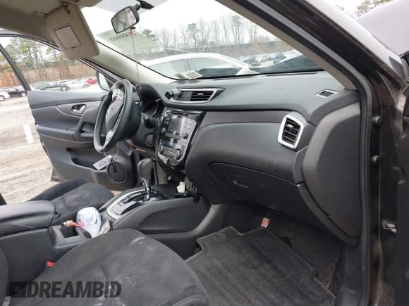 ✅ 2016 Nissan Rogue S • VIN: JN8AT2MV7GW140362 • Lot: 41800668. Wystawiony na IAAI z przebiegiem 119 783 mil. Bezpłatny archiwum sprzedaży aukcyjnych z USA i szczegółowy raport historii pojazdu na DreamBid. Zdjęcie 5.