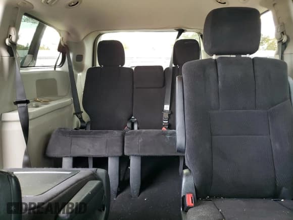 ✅ 2014 Dodge Grand Caravan SXT • VIN: 2C4RDGCG7ER104432 • Lot: 89828015. Wystawiony na Copart z przebiegiem 129 998 mil. Bezpłatny archiwum sprzedaży aukcyjnych z USA i szczegółowy raport historii pojazdu na DreamBid. Zdjęcie 10.