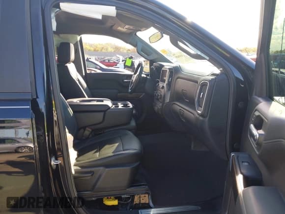 ✅ 2019 Chevrolet Silverado 1500 LT • VIN: 1GCUYDED1KZ148153 • Lot: 43653605. Wystawiony na IAAI z przebiegiem 79 587 mil. Bezpłatny archiwum sprzedaży aukcyjnych z USA i szczegółowy raport historii pojazdu na DreamBid. Zdjęcie 5.