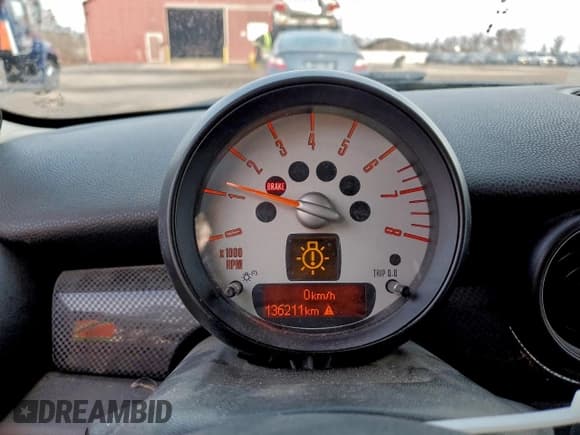 ✅ 2013 MINI Hardtop S • VIN: WMWSV3C50DT478603 • Lot: 93883905. Listed on Copart with 136,211 mi. Free auction sales archive from the USA and detailed vehicle history report at DreamBid. Image 9.