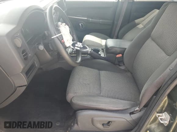 ✅ 2009 Jeep Commander Sport • VIN: 1J8HG48K59C511283 • Lot: 69678195. Listed on Copart with 236,781 mi. Free auction sales archive from the USA and detailed vehicle history report at DreamBid. Image 7.
