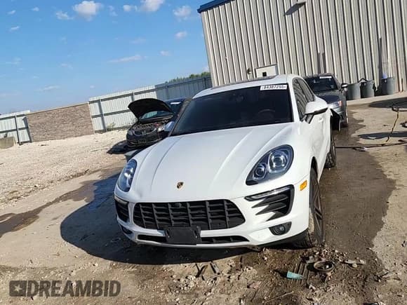 ✅ 2017 Porsche Macan S • VIN: WP1AB2A50HLB21690 • Lot: 84387255. Listed on Copart with 88,588 mi. Free auction sales archive from the USA and detailed vehicle history report at DreamBid. Image 14.