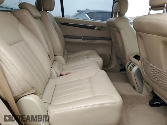 ✅ 2010 Mercedes-Benz R 350 • VIN: 4JGCB6FE0AA102905 • Lot: 93342625. Listed on Copart with 189,413 mi. Free auction sales archive from the USA and detailed vehicle history report at DreamBid. Image 11.