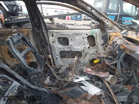 ✅ 2012 Chevrolet Captiva Sport LS • VIN: 3GNAL2EK1CS569364 • Lot: 43260699. Wystawiony na IAAI z przebiegiem Nie podano. Bezpłatny archiwum sprzedaży aukcyjnych z USA i szczegółowy raport historii pojazdu na DreamBid. Zdjęcie 5.