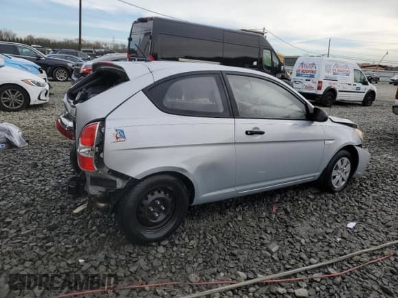 ✅ 2008 Hyundai Accent GS • VIN: KMHCM36C18U063984 • Лот: 80449674. Опубликован ранее на Copart с пробегом 104 938 миль. Бесплатный доступ к архиву аукционных продаж из США и подробный отчёт об истории автомобиля на DreamBid. Изображение 3.