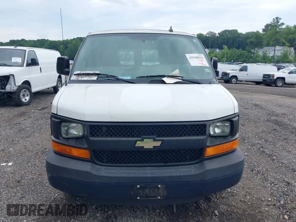 ✅ 2016 Chevrolet Express Cargo • VIN: 1GCWGAFF9G1170238 • Lot: 42940826. Listed on IAAI with 143,174 mi. Free auction sales archive from the USA and detailed vehicle history report at DreamBid. Image 11.