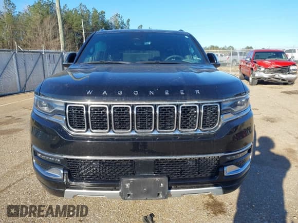 ✅ 2023 Jeep Wagoneer Series II • VIN: 1C4SJSBP1PS557378 • Lot: 41806493. Wystawiony na IAAI z przebiegiem 68 806 mil. Bezpłatny archiwum sprzedaży aukcyjnych z USA i szczegółowy raport historii pojazdu na DreamBid. Zdjęcie 13.