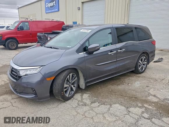 ✅ 2023 Honda Odyssey Touring • VIN: 5FNRL6H83PB005863 • Lot: 95747295. Wystawiony na Copart z przebiegiem 67 638 mil. Bezpłatny archiwum sprzedaży aukcyjnych z USA i szczegółowy raport historii pojazdu na DreamBid. Zdjęcie 1.