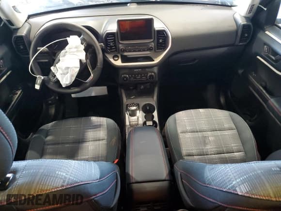 ✅ 2024 Ford Bronco Sport Heritage • VIN: 3FMCR9G69RRE94031 • Lot: 53973825. Listed on Copart with 8,628 mi. Free auction sales archive from the USA and detailed vehicle history report at DreamBid. Image 8.