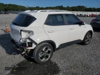 ✅ 2023 Hyundai Venue SEL • VIN: KMHRC8A35PU260690 • Lot: 70122784. Wystawiony na Copart z przebiegiem 27 889 mil. Bezpłatny archiwum sprzedaży aukcyjnych z USA i szczegółowy raport historii pojazdu na DreamBid. Zdjęcie 3.