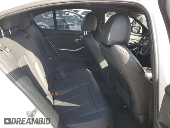 ✅ 2019 BMW 3 Series 330i • VIN: WBA5R1C53KFH02581 • Lot: 78572484. Listed on Copart with 90,105 mi. Free auction sales archive from the USA and detailed vehicle history report at DreamBid. Image 10.