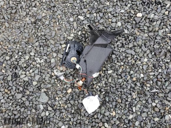 ✅ 2015 Subaru Impreza 2.0i • VIN: JF1GPAA69FH303541 • Lot: 64453855. Wystawiony na Copart z przebiegiem 79 135 mil. Bezpłatny archiwum sprzedaży aukcyjnych z USA i szczegółowy raport historii pojazdu na DreamBid. Zdjęcie 13.