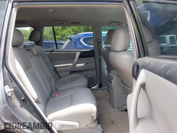 ✅ 2010 Toyota Highlander • VIN: 5TDZA3EH5AS005200 • Лот: 42361774. Опубликован ранее на IAAI с пробегом 163 426 миль. Бесплатный доступ к архиву аукционных продаж из США и подробный отчёт об истории автомобиля на DreamBid. Изображение 8.