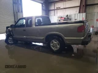 ✅ 2001 Chevrolet S-10 LS • VIN: 1GCDT19W518222039 • Лот: 87224054. Опубликован ранее на Copart с пробегом 157 235 миль. Бесплатный доступ к архиву аукционных продаж из США и подробный отчёт об истории автомобиля на DreamBid. Изображение 2.