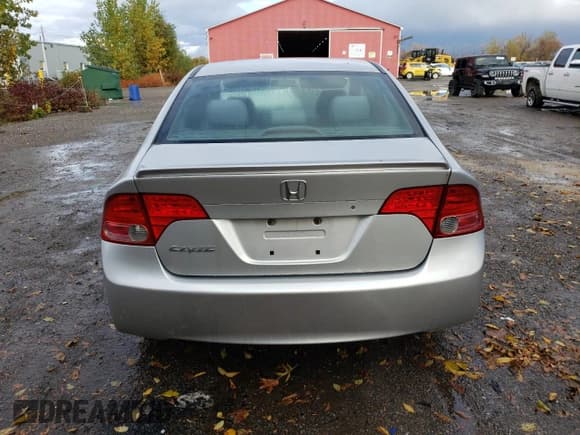 ✅ 2008 Honda Civic DX-G • VIN: 2HGFA16438H104370 • Лот: 86779065. Опубликован ранее на Copart с пробегом 153 874 миль. Бесплатный доступ к архиву аукционных продаж из США и подробный отчёт об истории автомобиля на DreamBid. Изображение 6.