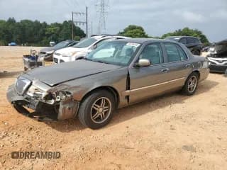 ✅ 2004 Mercury Grand Marquis GS • VIN: 2MEFM74W84X626925 • Lot: 69764245. Wystawiony na Copart z przebiegiem 172 831 mil. Bezpłatny archiwum sprzedaży aukcyjnych z USA i szczegółowy raport historii pojazdu na DreamBid. Zdjęcie 1.