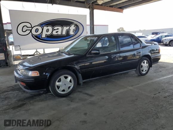 ✅ 1993 Honda Accord • VIN: 1HGCB7691PA113578 • Lot: 55326105. Wystawiony na Copart z przebiegiem 197 448 mil. Bezpłatny archiwum sprzedaży aukcyjnych z USA i szczegółowy raport historii pojazdu na DreamBid. Zdjęcie 1.