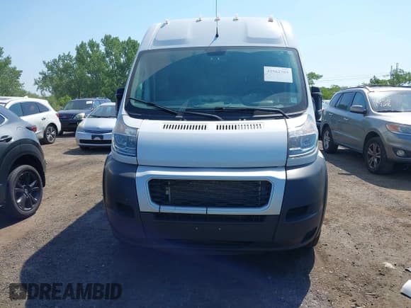 ✅ 2020 Ram ProMaster Cargo • VIN: 3C6URVJG9LE114730 • Lot: 42562769. Listed on IAAI with 343,727 mi. Free auction sales archive from the USA and detailed vehicle history report at DreamBid. Image 6.