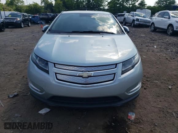 ✅ 2013 Chevrolet Volt • VIN: 1G1RD6E46DU126400 • Lot: 60077474. Wystawiony na Copart z przebiegiem 73 887 mil. Bezpłatny archiwum sprzedaży aukcyjnych z USA i szczegółowy raport historii pojazdu na DreamBid. Zdjęcie 5.