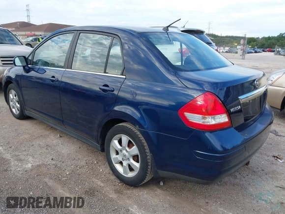 ✅ 2007 Nissan Versa S • VIN: 3N1BC11E07L418574 • Lot: 43171446. Listed on IAAI with 134,828 mi. Free auction sales archive from the USA and detailed vehicle history report at DreamBid. Image 3.