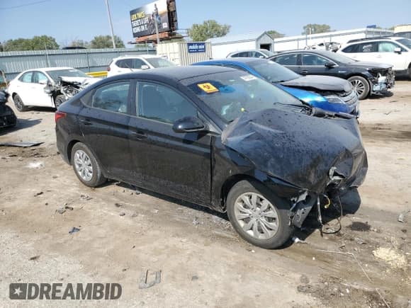 ✅ 2021 Hyundai Accent SE • VIN: 3KPC24A60ME130956 • Лот: 74792604. Опубликован ранее на Copart с пробегом Не указан. Бесплатный доступ к архиву аукционных продаж из США и подробный отчёт об истории автомобиля на DreamBid. Изображение 4.