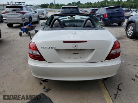 ✅ 2008 Mercedes-Benz SLK 280 • VIN: WDBWK54F78F185154 • Lot: 66398965. Listed on Copart with Not provided. Free auction sales archive from the USA and detailed vehicle history report at DreamBid. Image 6.