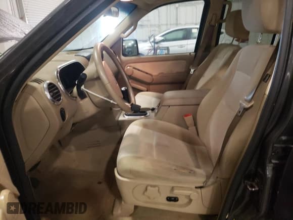 ✅ 2007 Ford Explorer XLT • VIN: 1FMEU73E17UB00987 • Лот: 86229725. Опубликован ранее на Copart с пробегом 197 043 миль. Бесплатный доступ к архиву аукционных продаж из США и подробный отчёт об истории автомобиля на DreamBid. Изображение 7.