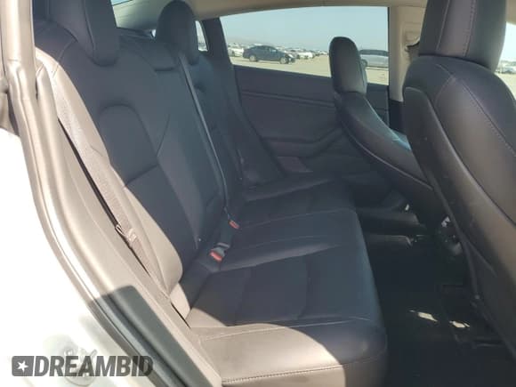 ✅ 2018 Tesla Model 3 Long Range Battery • VIN: 5YJ3E1EB4JF069307 • Лот: 55079415. Опубликован ранее на Copart с пробегом 96 899 миль. Бесплатный доступ к архиву аукционных продаж из США и подробный отчёт об истории автомобиля на DreamBid. Изображение 10.