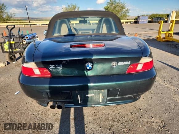 ✅ 2001 BMW Z3 2.5 • VIN: WBACN33401LM02127 • Lot: 72041095. Wystawiony na Copart z przebiegiem 57 582 mil. Bezpłatny archiwum sprzedaży aukcyjnych z USA i szczegółowy raport historii pojazdu na DreamBid. Zdjęcie 6.
