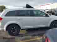 2010 Dodge Journey SE z VIN 3D4PG4FB7AT198982, wystawiony jako IAAI lot #43435599 z przebiegiem 202 565 mil mil oraz . Historia ofert i sprzedaży dostępna na DreamBid. Obrazek 13.