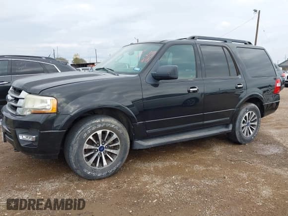 ✅ 2015 Ford Expedition XLT • VIN: 1FMJU1HT0FEF41828 • Lot: 43819695. Listed on IAAI with 205,407 mi. Free auction sales archive from the USA and detailed vehicle history report at DreamBid. Image 17.