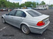 ✅ 2001 BMW 3 Series 330i • VIN: WBAAV53491FJ63811 • Лот: 42429455. Опубликован ранее на IAAI с пробегом 154 963 миль. Бесплатный доступ к архиву аукционных продаж из США и подробный отчёт об истории автомобиля на DreamBid. Изображение 3.