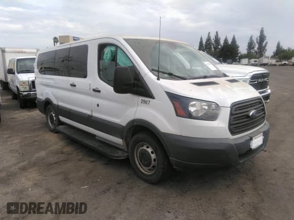 ✅ 2017 Ford Transit XL • VIN: 1FMZK1ZM3HKB54291 • Лот: 37271992. Опубликован ранее на IAAI с пробегом 70 931 миль. Бесплатный доступ к архиву аукционных продаж из США и подробный отчёт об истории автомобиля на DreamBid. Изображение 1.