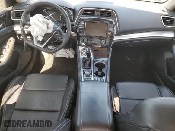 ✅ 2022 Nissan Maxima SV • VIN: 1N4AA6CV7NC504794 • Lot: 87298245. Wystawiony na Copart z przebiegiem 79 876 mil. Bezpłatny archiwum sprzedaży aukcyjnych z USA i szczegółowy raport historii pojazdu na DreamBid. Zdjęcie 8.