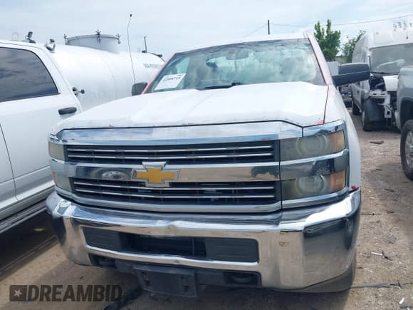 ✅ 2015 Chevrolet Silverado 2500HD Work Truck • VIN: 1GB0CUEG4FZ520926 • Лот: 42908718. Опубликован ранее на IAAI с пробегом 203 518 миль. Бесплатный доступ к архиву аукционных продаж из США и подробный отчёт об истории автомобиля на DreamBid. Изображение 12.