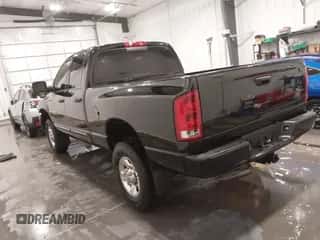 2005 Dodge 3500 SLT z VIN 3D7LS38C85G810265, wystawiony jako IAAI lot #41856058 z przebiegiem 164 027 mil mil oraz . Historia ofert i sprzedaży dostępna na DreamBid. Obrazek 3.