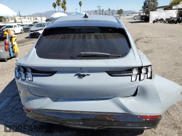 ✅ 2024 Ford Mustang Mach-E Premium • VIN: 3FMTK3R48RMA40170 • Lot: 90385645. Listed on Copart with 5,195 mi. Free auction sales archive from the USA and detailed vehicle history report at DreamBid. Image 6.