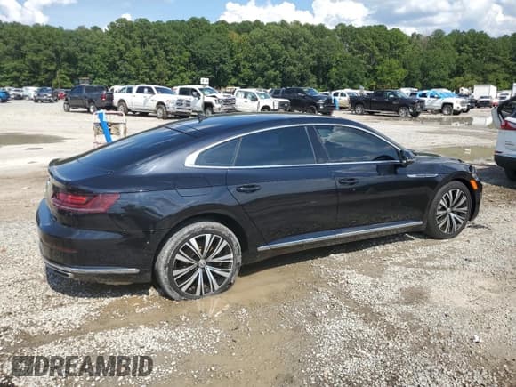 ✅ 2020 Volkswagen Arteon SE • VIN: WVWBR7AN7LE012218 • Lot: 68979595. Listed on Copart with 101,180 mi. Free auction sales archive from the USA and detailed vehicle history report at DreamBid. Image 3.