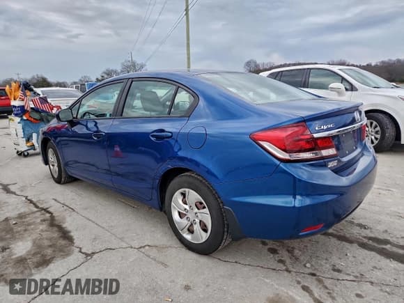 ✅ 2014 Honda Civic LX • VIN: 19XFB2F55EE230070 • Лот: 94385405. Опубликован ранее на Copart с пробегом 132 696 миль. Бесплатный доступ к архиву аукционных продаж из США и подробный отчёт об истории автомобиля на DreamBid. Изображение 2.