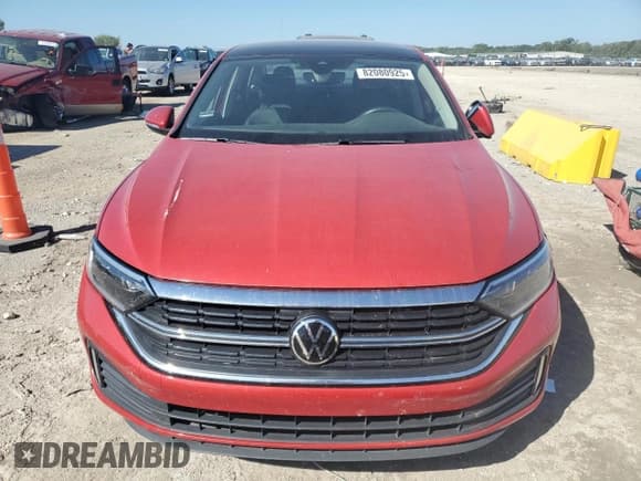 ✅ 2023 Volkswagen Jetta SEL • VIN: 3VWGM7BU1PM055007 • Лот: 82080925. Опубликован ранее на Copart с пробегом 19 359 миль. Бесплатный доступ к архиву аукционных продаж из США и подробный отчёт об истории автомобиля на DreamBid. Изображение 5.