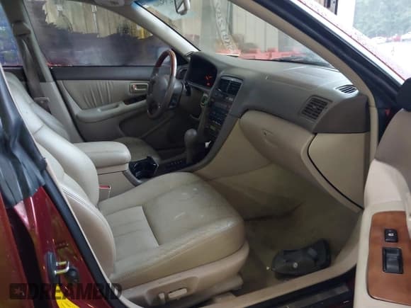 ✅ 2001 Lexus ES 300 • VIN: JT8BF28G815107613 • Lot: 42954046. Wystawiony na IAAI z przebiegiem 189 248 mil. Bezpłatny archiwum sprzedaży aukcyjnych z USA i szczegółowy raport historii pojazdu na DreamBid. Zdjęcie 5.