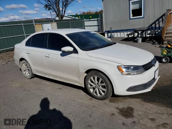 ✅ 2013 Volkswagen Jetta SE • VIN: 3VWDP7AJ6DM254387 • Lot: 89923095. Wystawiony na Copart z przebiegiem 172 291 mil. Bezpłatny archiwum sprzedaży aukcyjnych z USA i szczegółowy raport historii pojazdu na DreamBid. Zdjęcie 4.