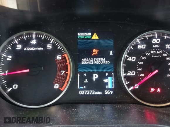 ✅ 2023 Mitsubishi Eclipse Cross LE • VIN: JA4ATVAA0PZ004646 • Lot: 41653975. Wystawiony na IAAI z przebiegiem 27 272 mil. Bezpłatny archiwum sprzedaży aukcyjnych z USA i szczegółowy raport historii pojazdu na DreamBid. Zdjęcie 15.