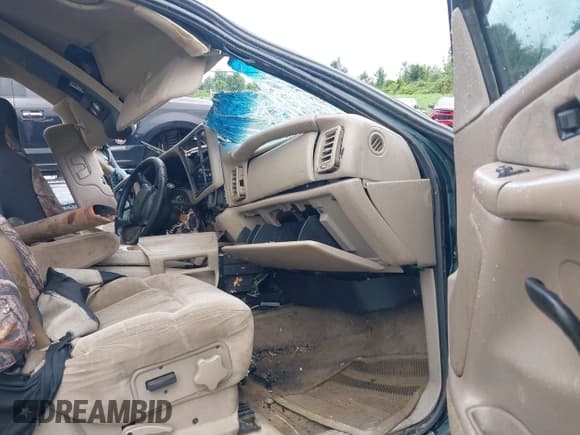 ✅ 2001 Chevrolet Silverado 2500HD LT3 • VIN: 1GCHK23G51F142490 • Лот: 40063395. Опубликован ранее на IAAI с пробегом 170 082 миль. Бесплатный доступ к архиву аукционных продаж из США и подробный отчёт об истории автомобиля на DreamBid. Изображение 5.