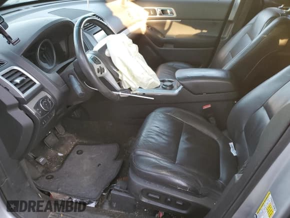 ✅ 2015 Ford Explorer XLT • VIN: 1FM5K8D83FGC03958 • Lot: 91534865. Listed on Copart with 162,936 mi. Free auction sales archive from the USA and detailed vehicle history report at DreamBid. Image 7.