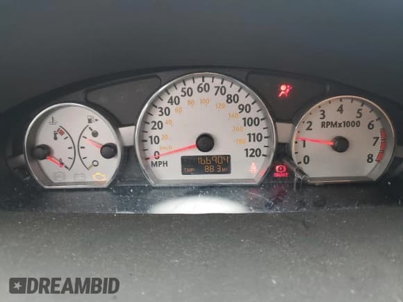 ✅ 2006 Saturn ION • VIN: 1G8AW15FX6Z110395 • Lot: 81459625. Wystawiony na Copart z przebiegiem 166 904 mil. Bezpłatny archiwum sprzedaży aukcyjnych z USA i szczegółowy raport historii pojazdu na DreamBid. Zdjęcie 9.