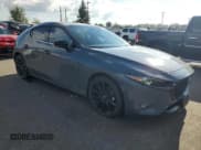 ✅ 2021 Mazda 3 Premium Plus • VIN: JM1BPBNY6M1401731 • Lot: 85414255. Wystawiony na Copart z przebiegiem 24 898 mil. Bezpłatny archiwum sprzedaży aukcyjnych z USA i szczegółowy raport historii pojazdu na DreamBid. Zdjęcie 4.