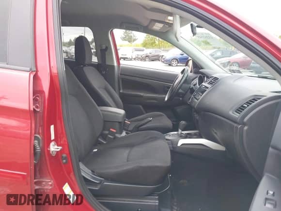 2014 Mitsubishi Outlander ES с VIN 4A4AR3AUXEE009353, выставлен на аукционе IAAI как лот 43261145 с пробегом 81 746 миль миль и . История ставок и продаж доступна на DreamBid. Изображение 5.