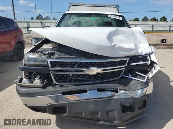 ✅ 2006 Chevrolet Silverado 1500 Work Truck • VIN: 3GCEC14X26G199776 • Лот: 79076054. Опубликован ранее на Copart с пробегом Не указан. Бесплатный доступ к архиву аукционных продаж из США и подробный отчёт об истории автомобиля на DreamBid. Изображение 5.